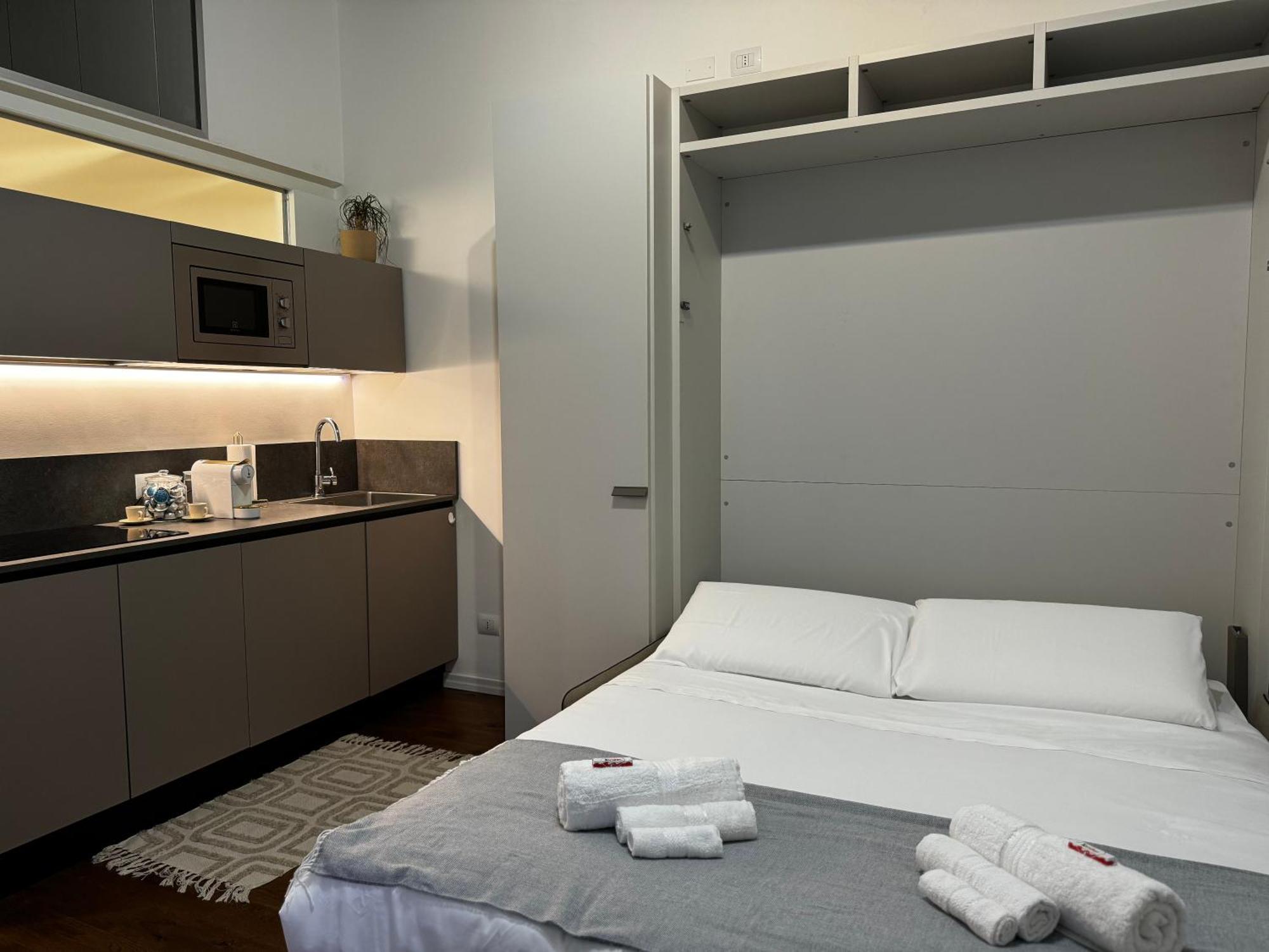Regina In Corso Lodi - Sky Tv, Wifi E Breakfast Box Mailand