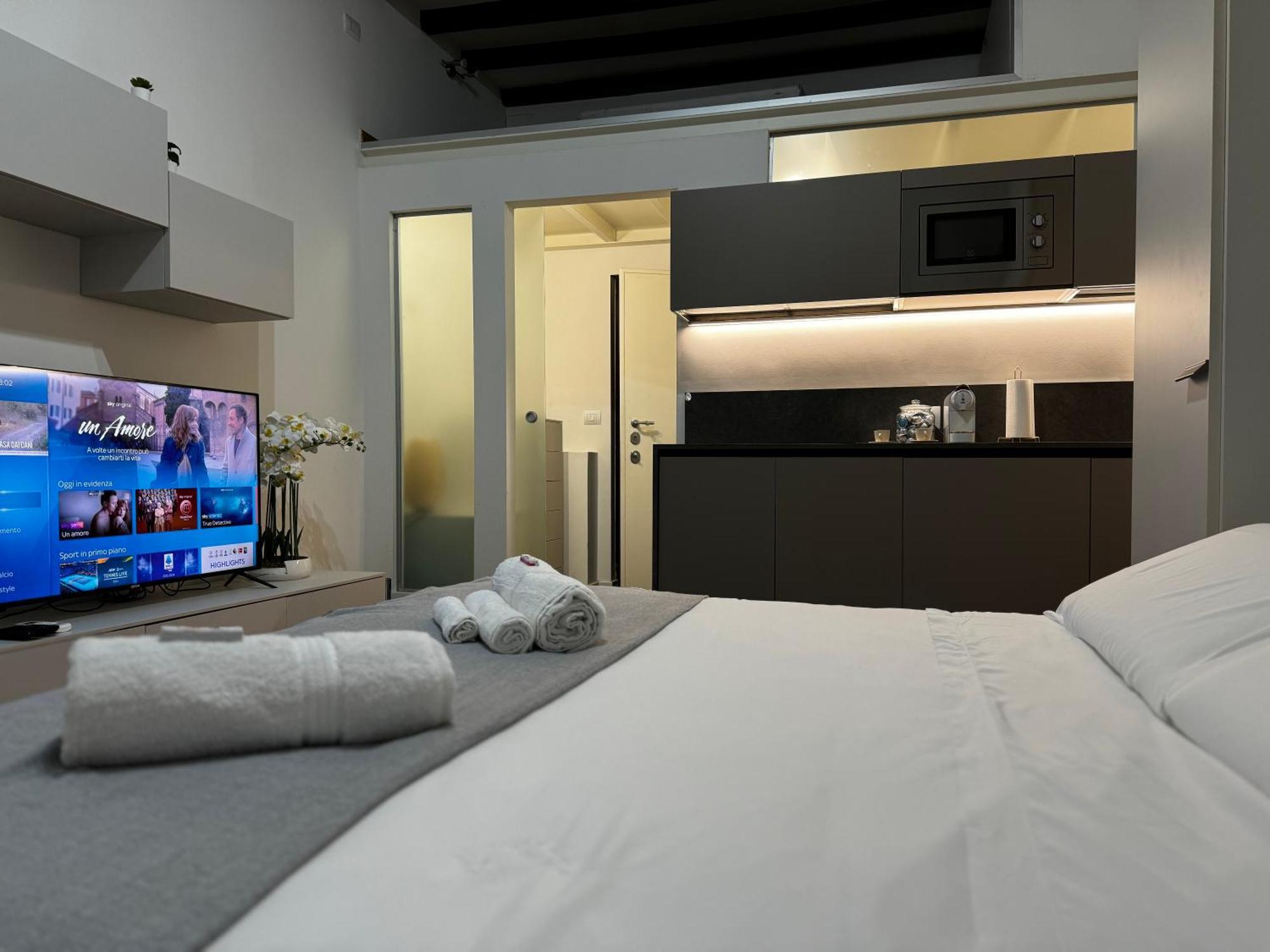 Regina In Corso Lodi - Sky Tv, Wifi E Breakfast Box Mailand