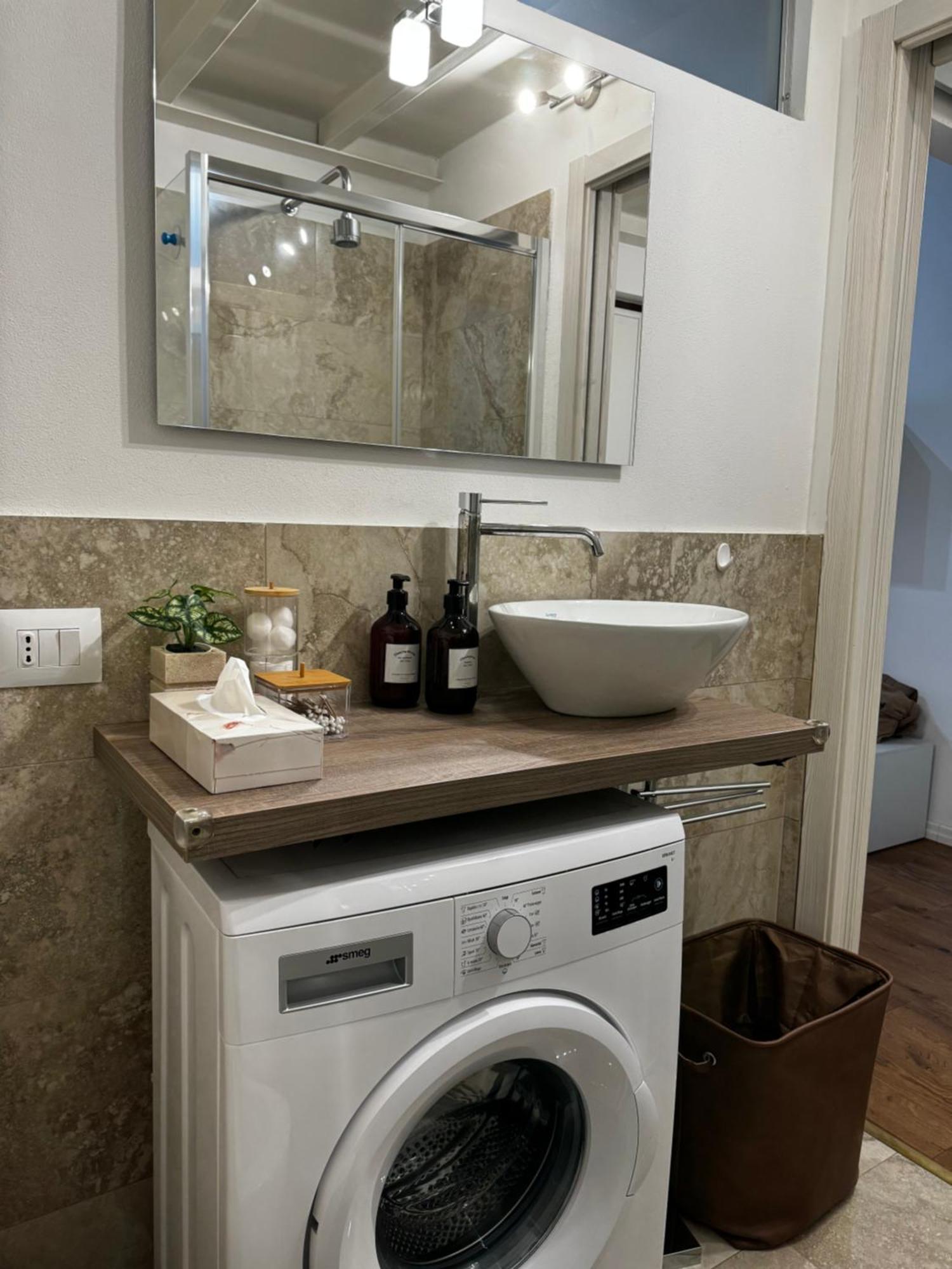 Regina In Corso Lodi - Sky Tv, Wifi E Breakfast Box Apartment Milan